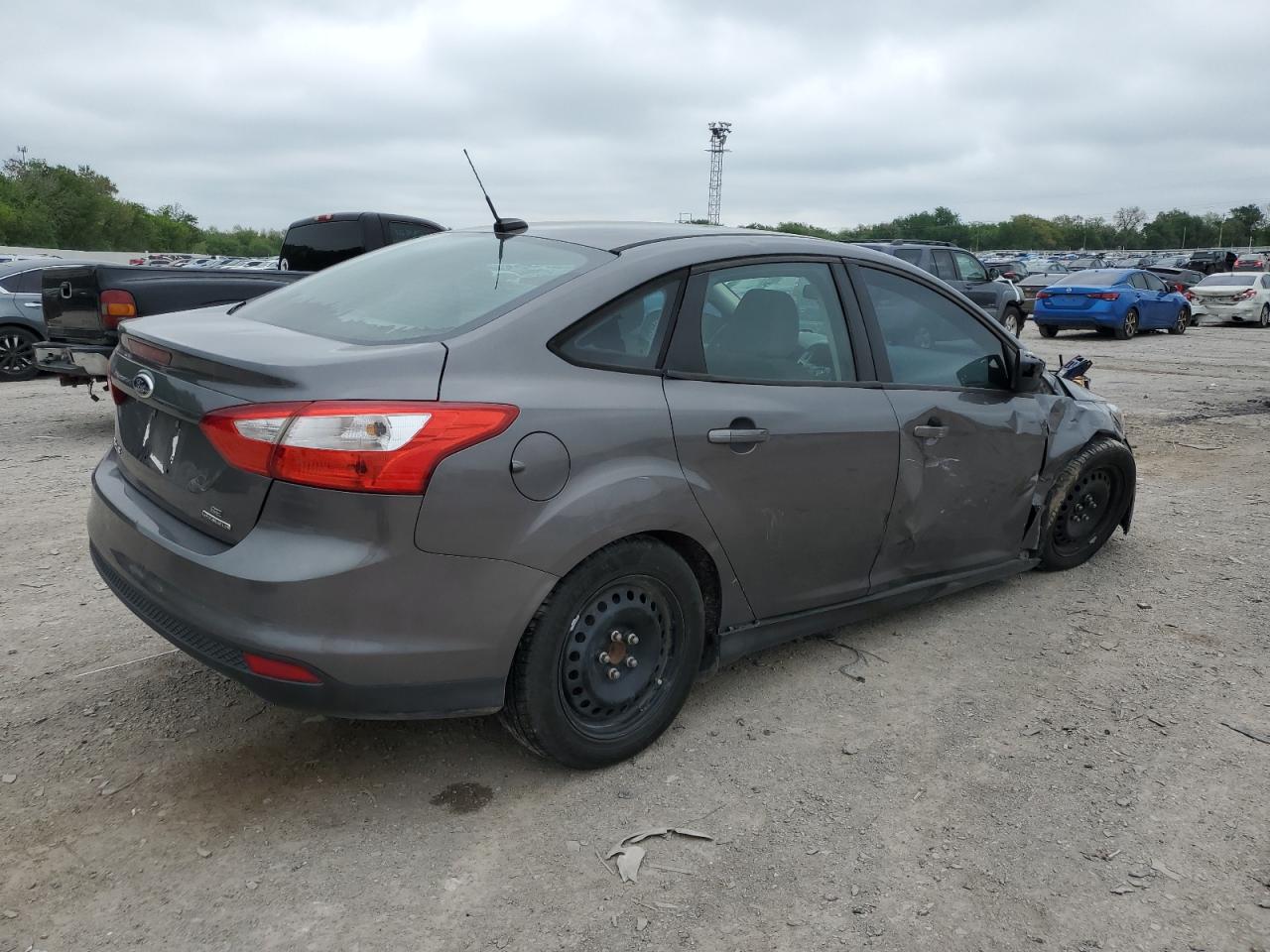 1FAHP3F27CL409789 2012 Ford Focus Se