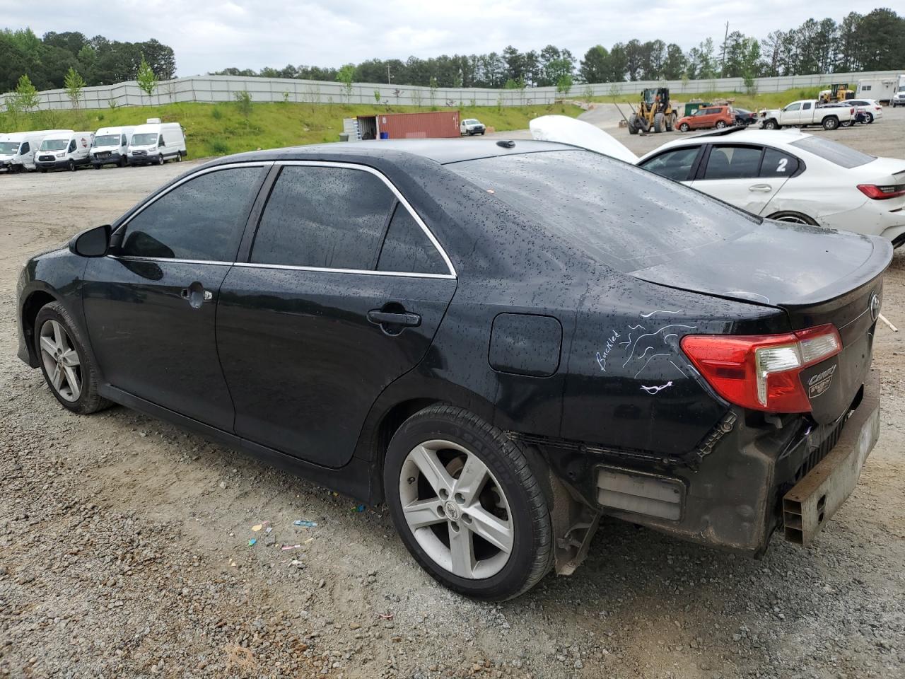 4T1BF1FK0CU098588 2012 Toyota Camry Base