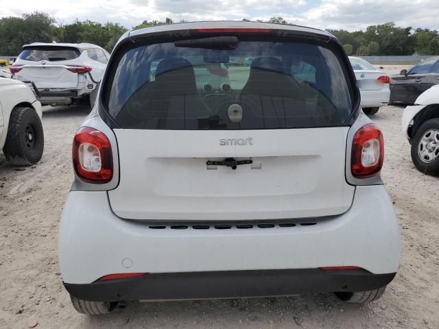 VIN WMEFJ5DA6HK169979 2017 Smart Fortwo no.6