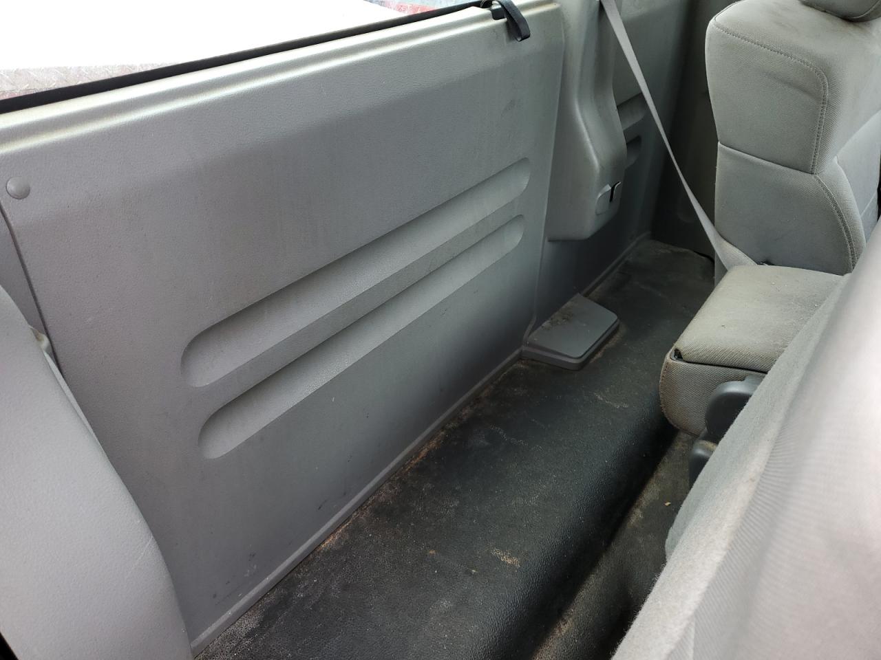 1FTRF02W95KB64740 2005 Ford F150