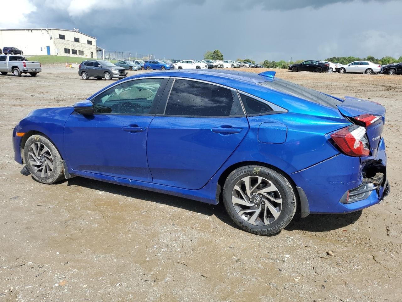 2HGFC2F70JH565638 2018 Honda Civic Ex