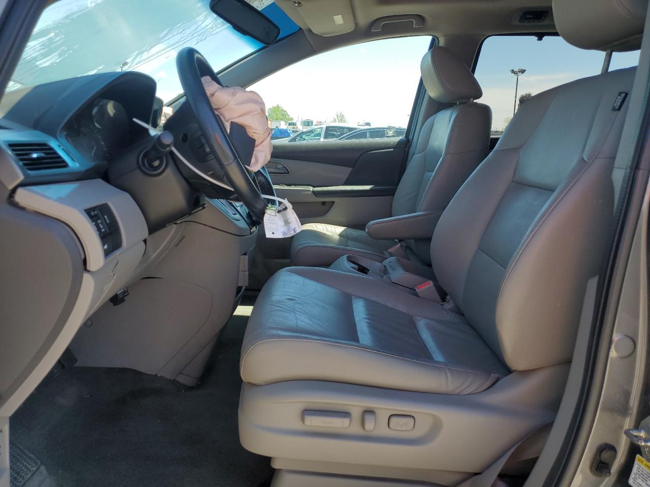 5FNRL5H68BB102221 2011 Honda Odyssey Exl