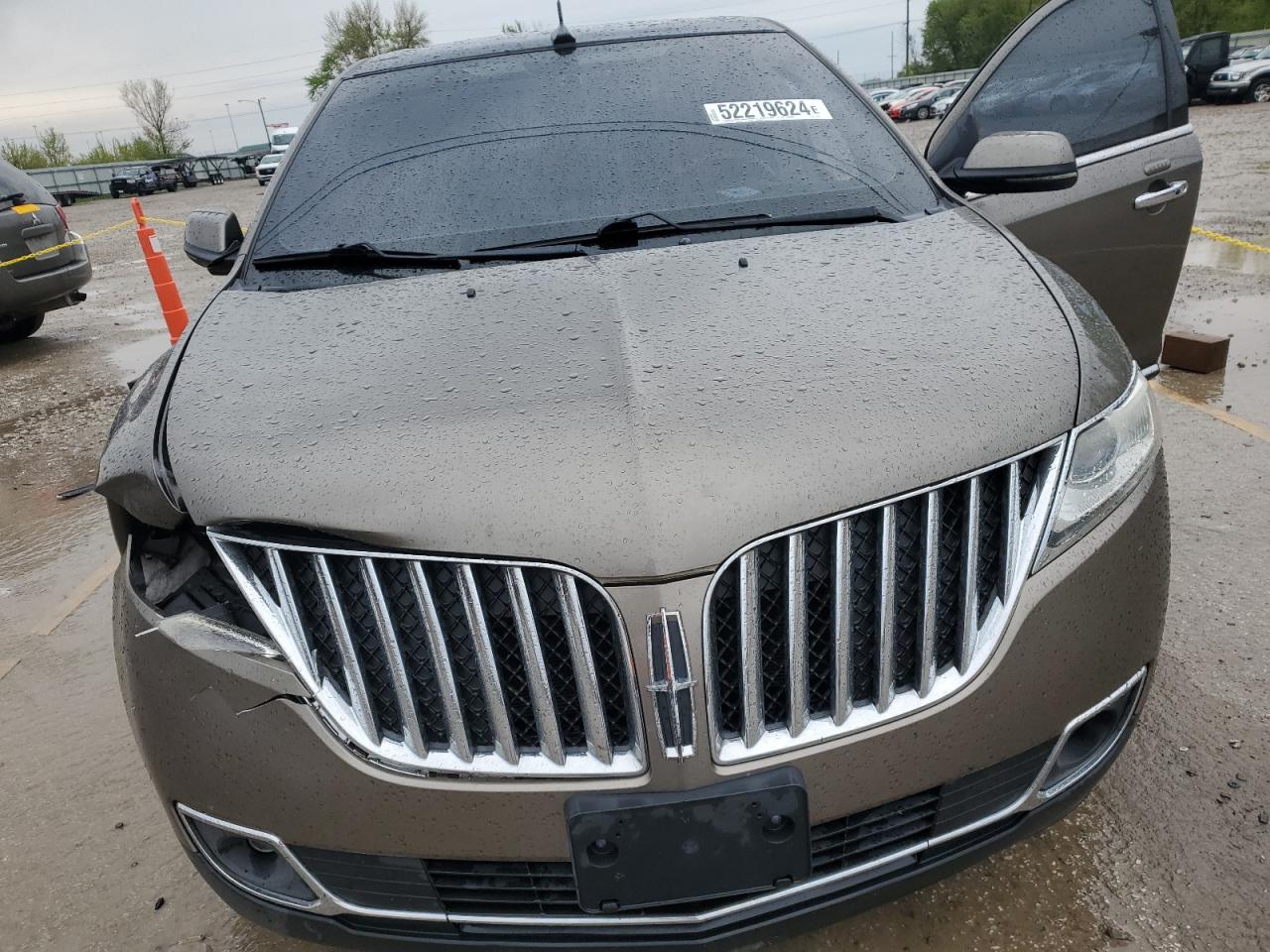 2LMDJ6JK2CBL10560 2012 Lincoln Mkx