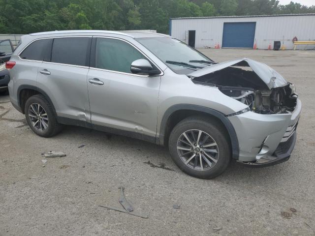 VIN 5TDKZRFH2KS571912 2019 Toyota Highlander, SE no.4