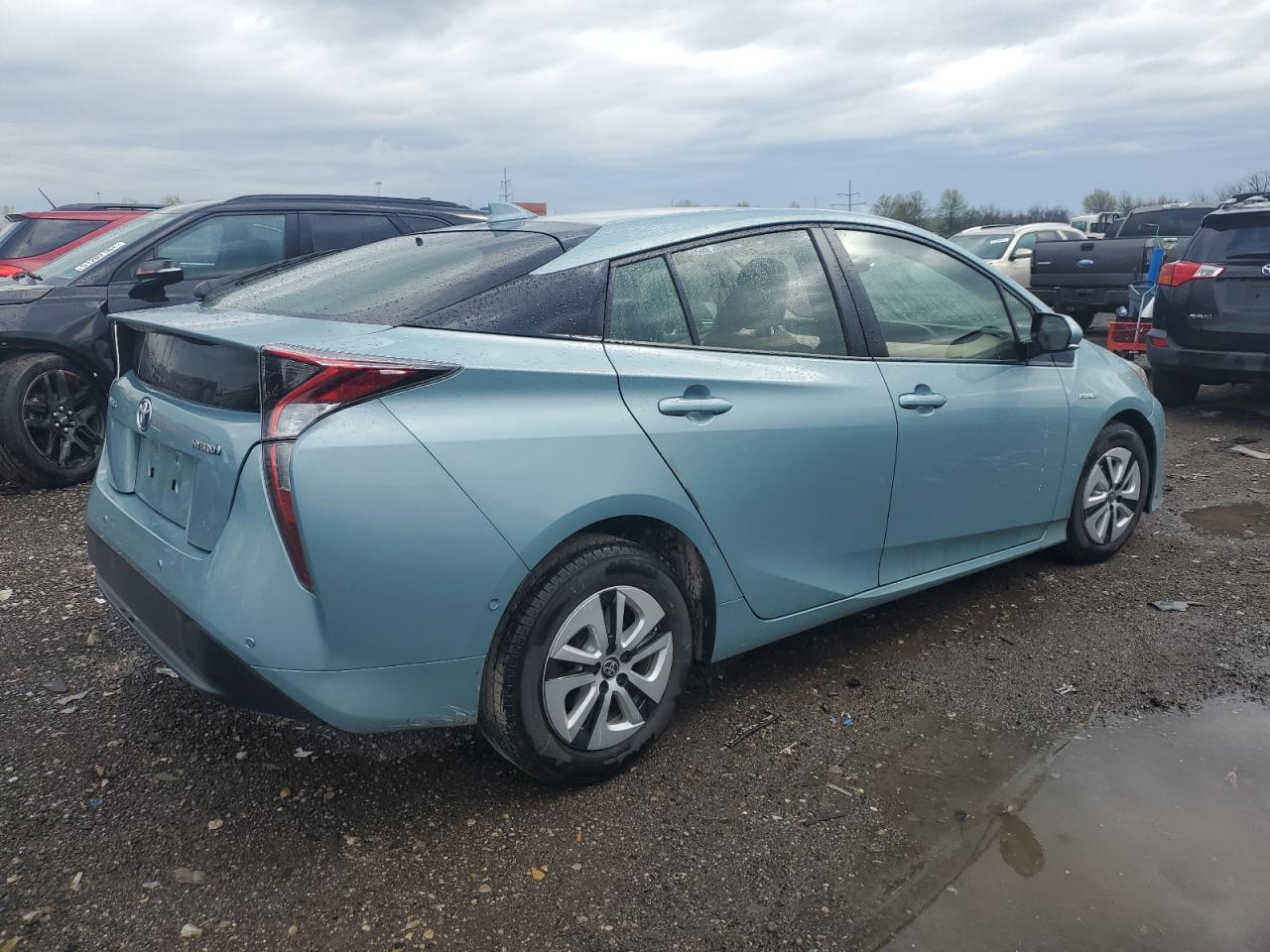 JTDKARFU0H3050928 2017 Toyota Prius