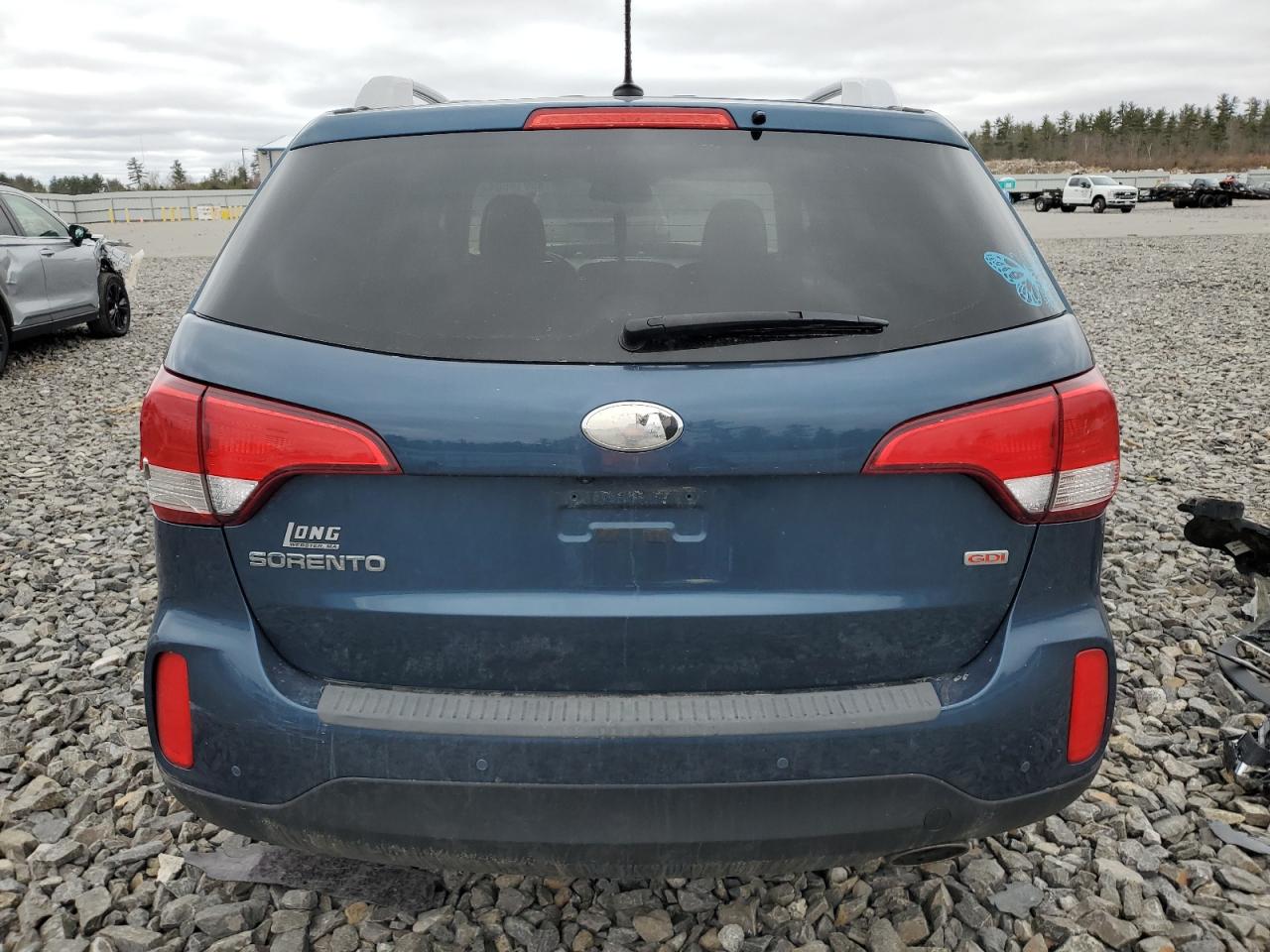 2015 Kia Sorento Lx vin: 5XYKTDA70FG557626