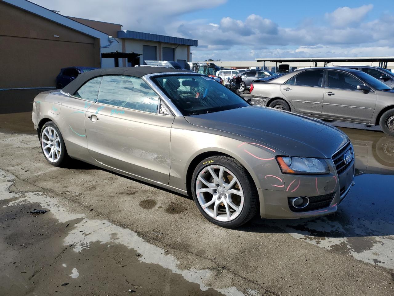 WAUAFAFH1BN008228 2011 Audi A5 Premium