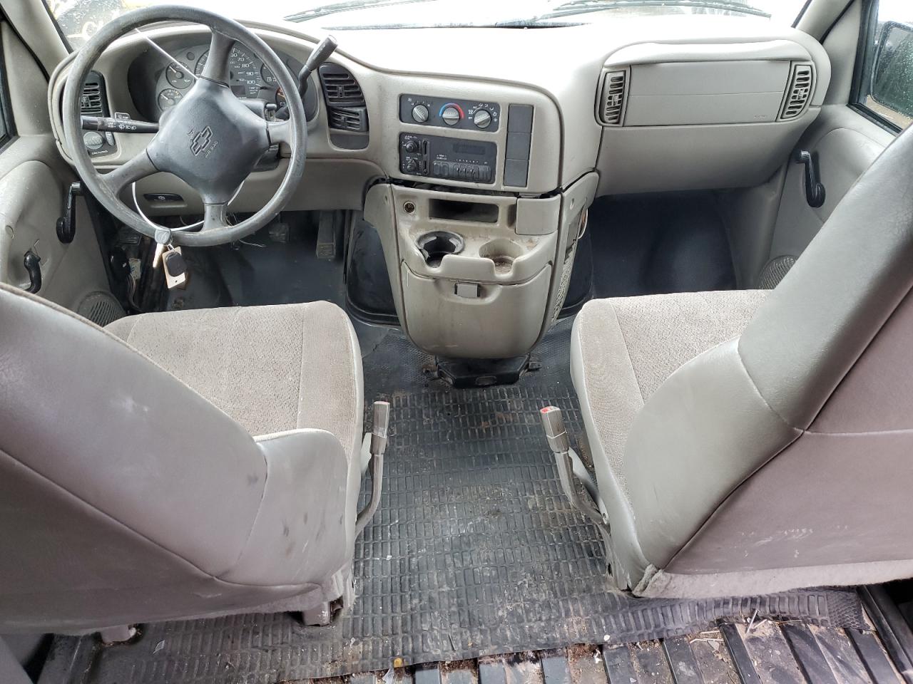 1GCDM19X85B120975 2005 Chevrolet Astro