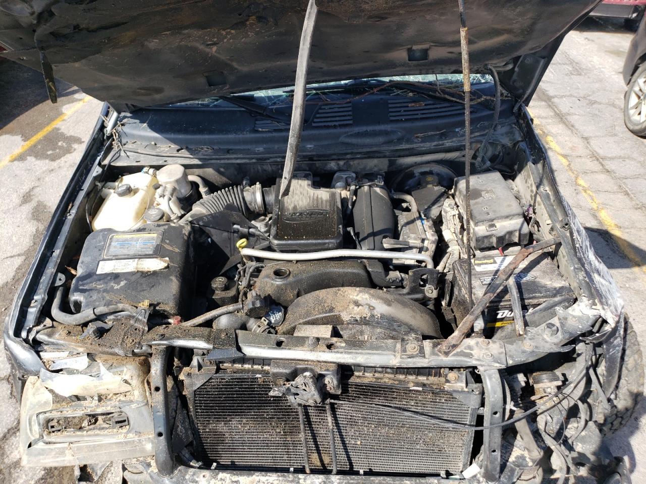 1GNDT13S142352937 2004 Chevrolet Trailblazer Ls