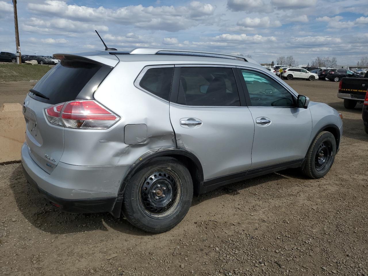 5N1AT2MV6FC835360 2015 Nissan Rogue S