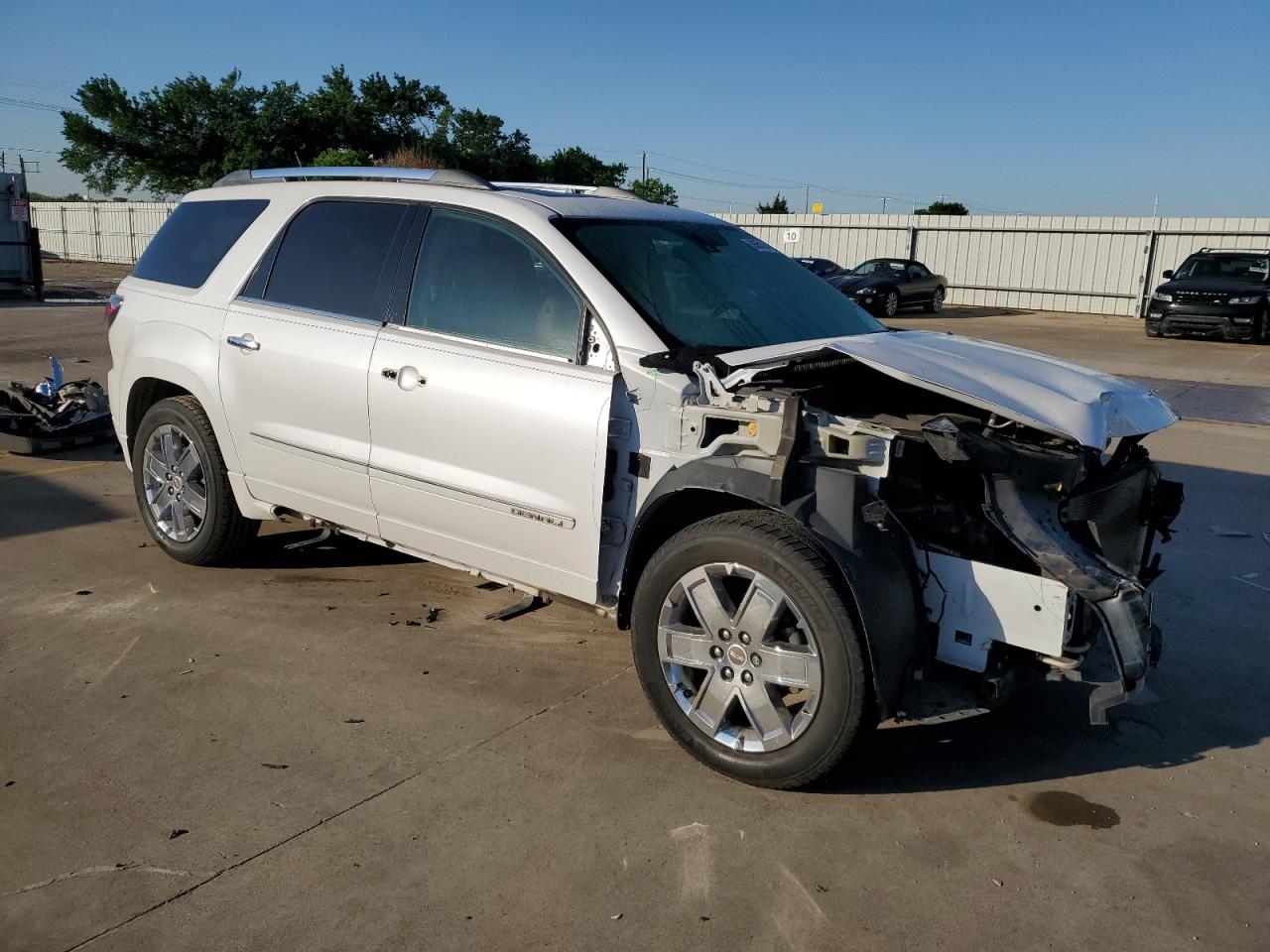 2016 GMC Acadia Denali vin: 1GKKRTKD7GJ121259