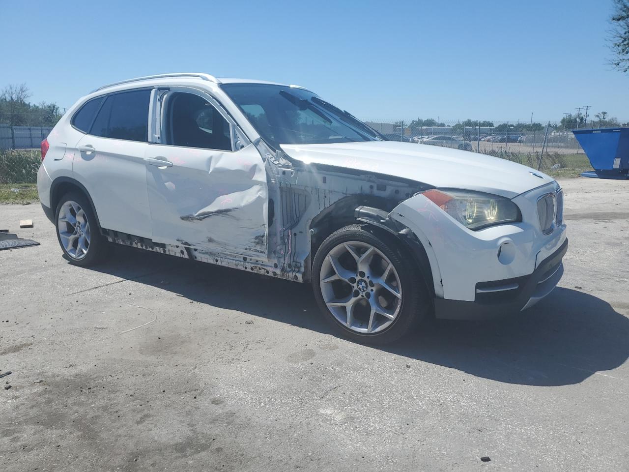 2014 BMW X1 Sdrive28I vin: WBAVM1C52EVW49183