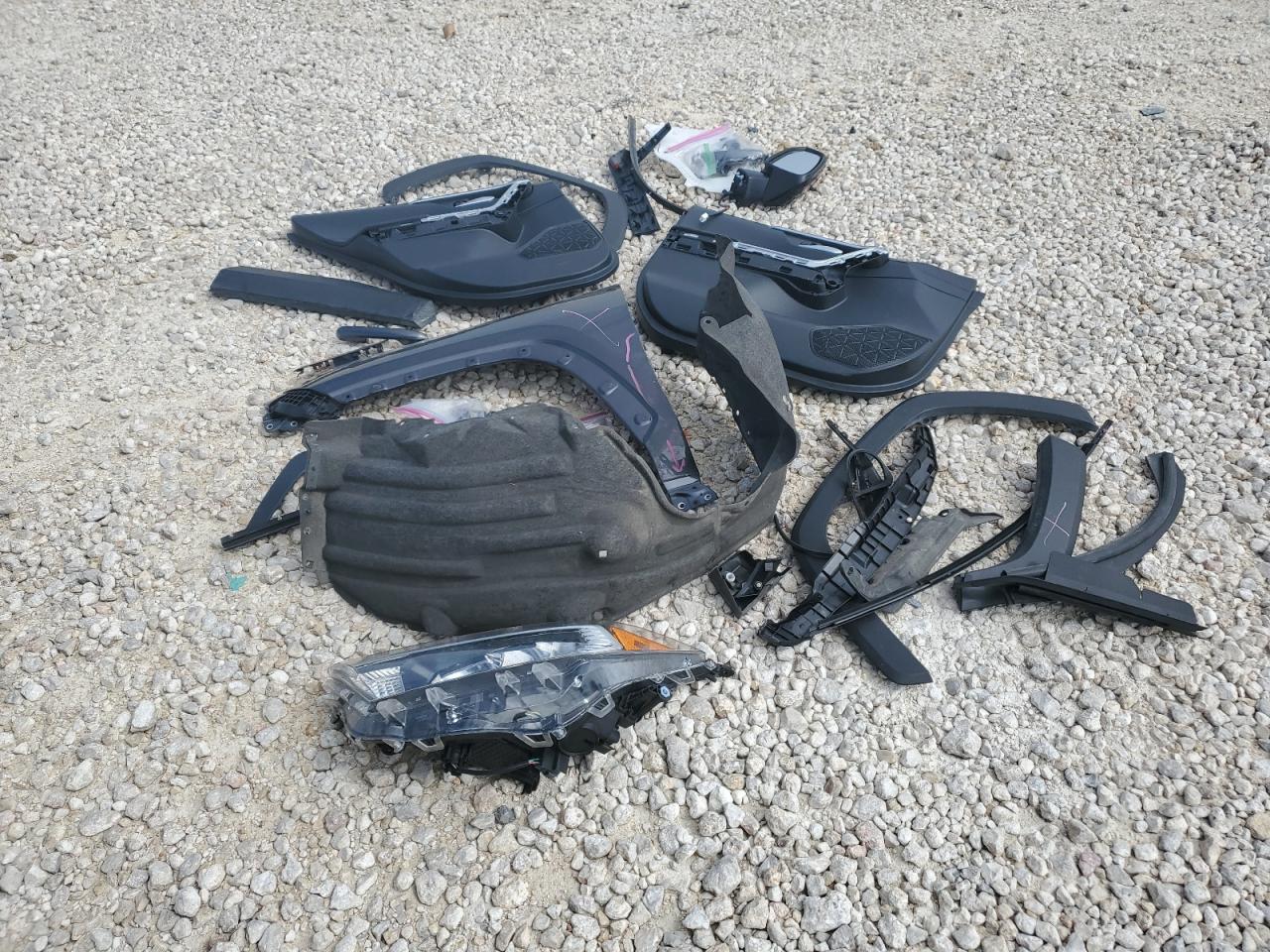 JTMW1RFV1LJ018245 2020 Toyota Rav4 Xle