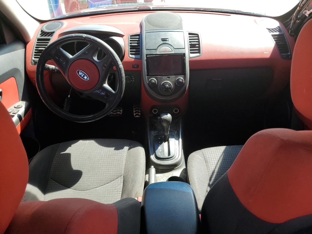 KNDJT2A26A7036663 2010 Kia Soul +