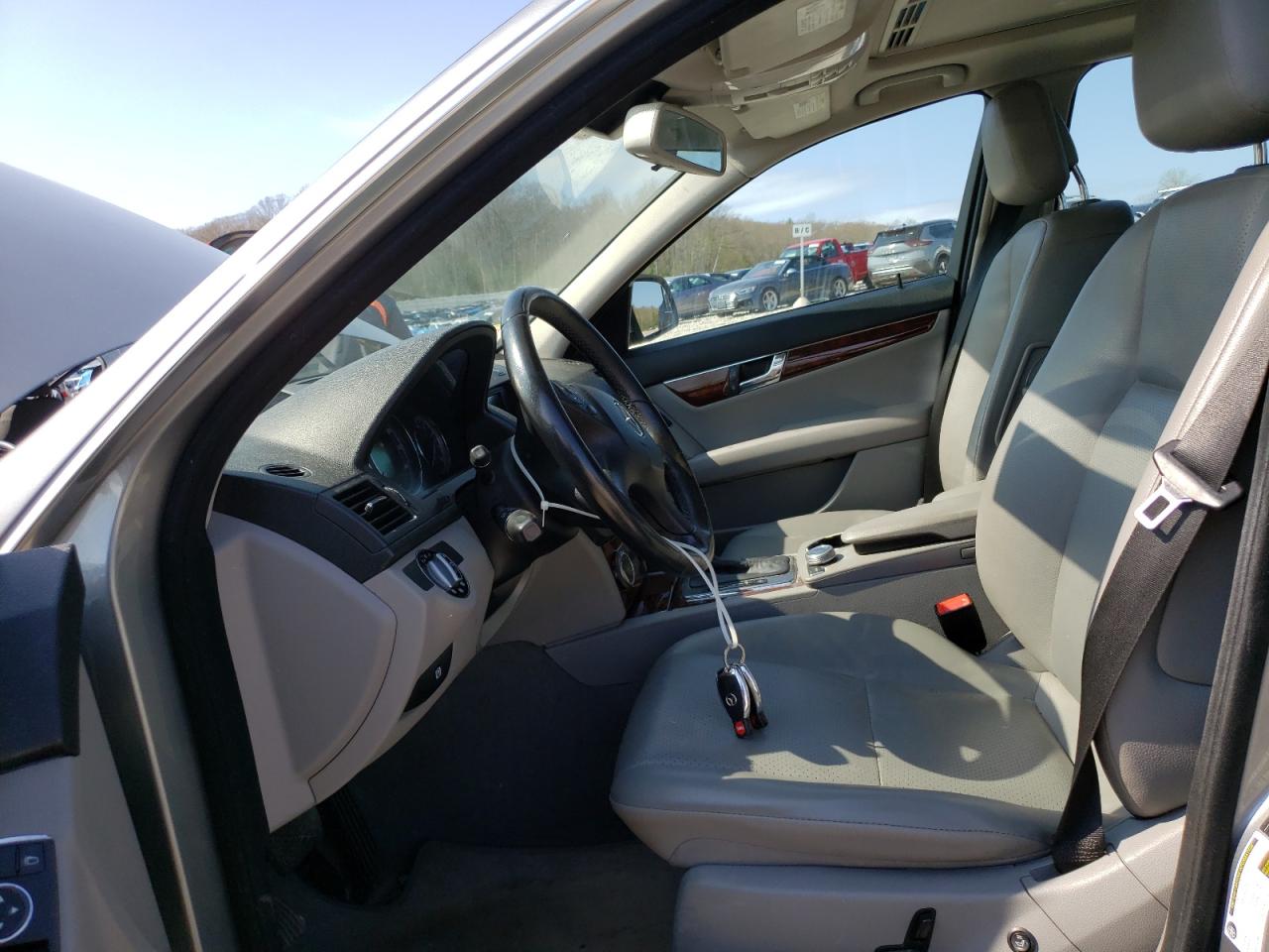 WDDGF81X88F151500 2008 Mercedes-Benz C 300 4Matic