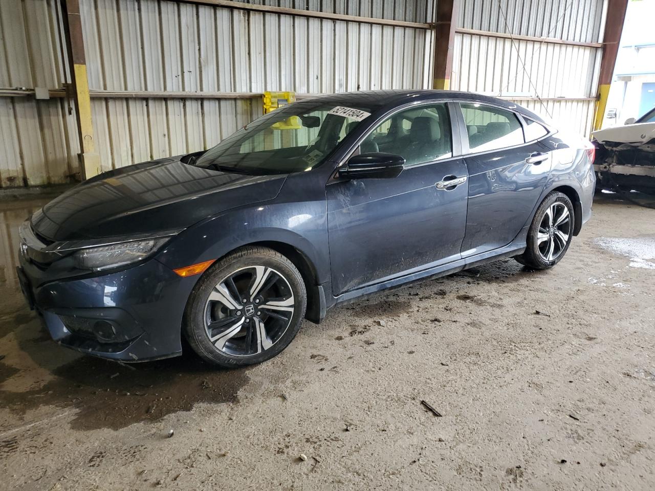 2018 Honda Civic Touring vin: JHMFC1F95JX022998