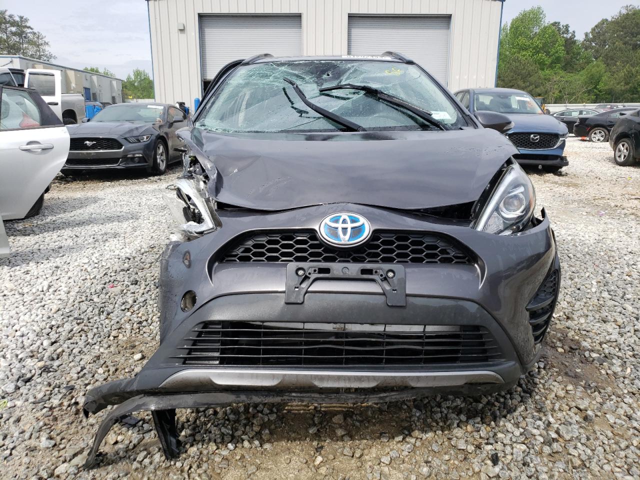 JTDKDTB36J1606176 2018 Toyota Prius C