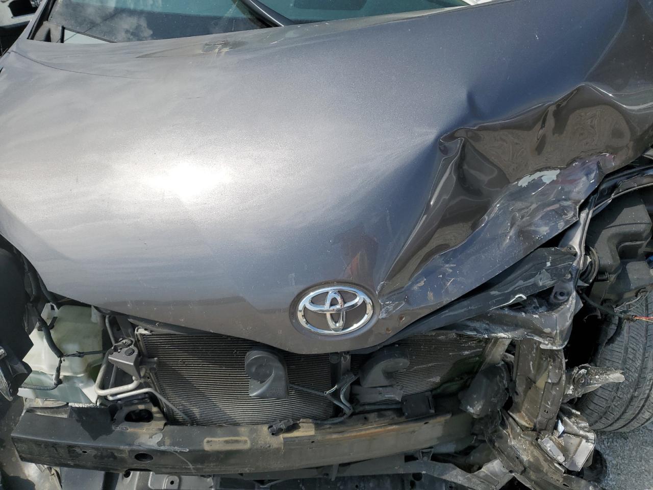 5TDKK3DC7BS175421 2011 Toyota Sienna Le