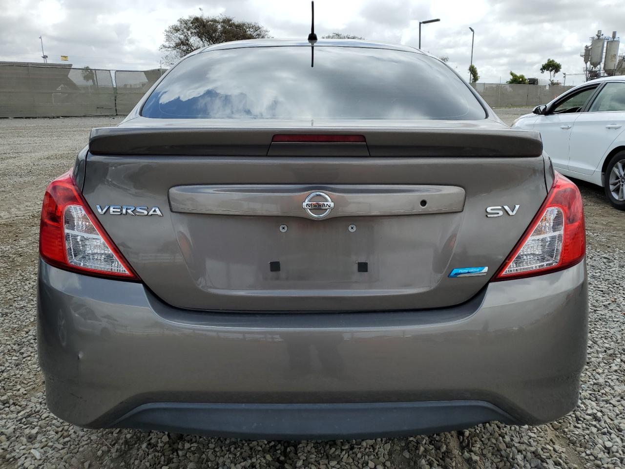 3N1CN7AP6FL955421 2015 Nissan Versa S