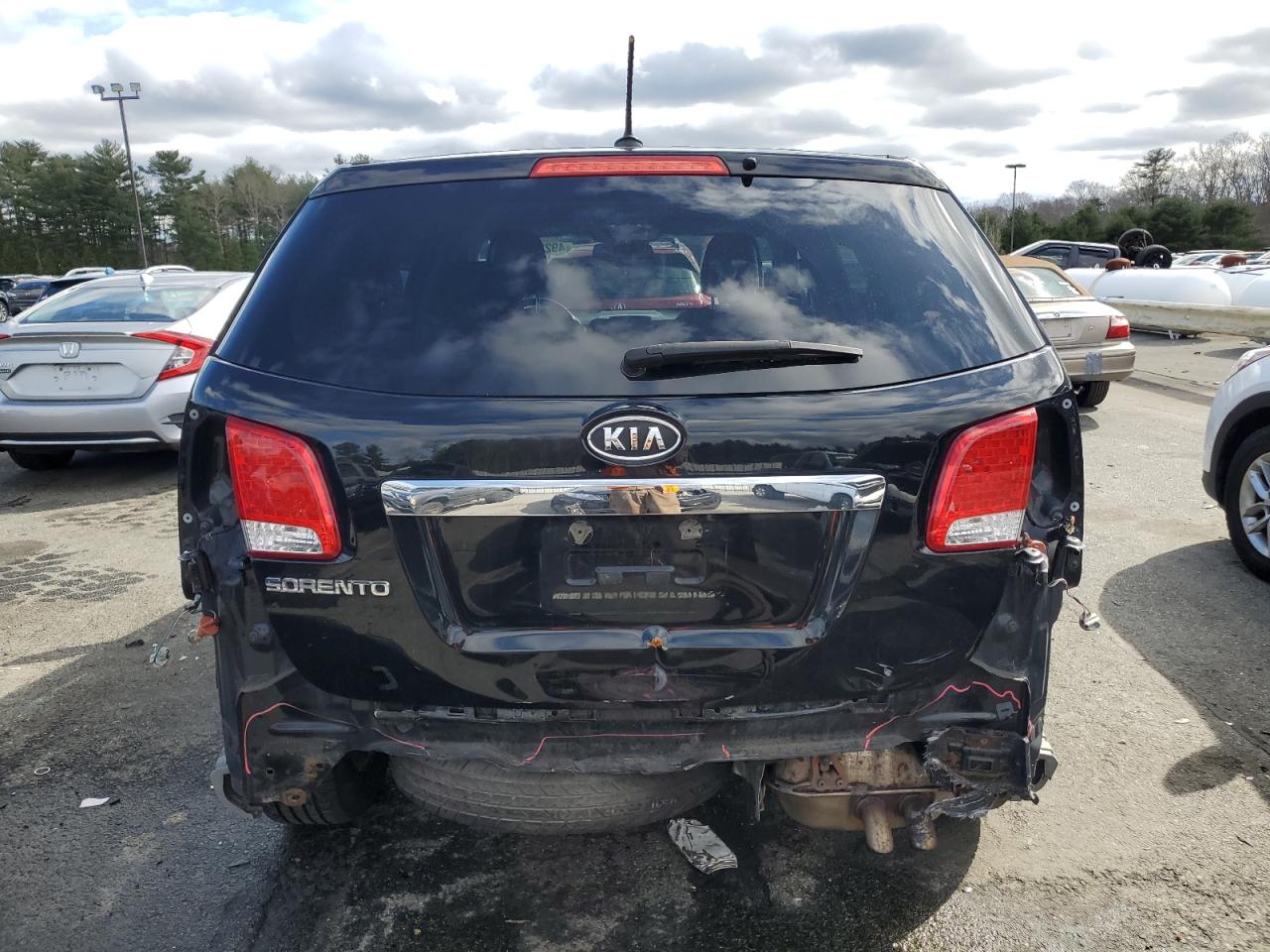 5XYKT3A19BG166622 2011 Kia Sorento Base