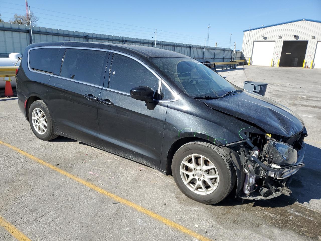 2017 Chrysler Pacifica Lx vin: 2C4RC1CG5HR502808