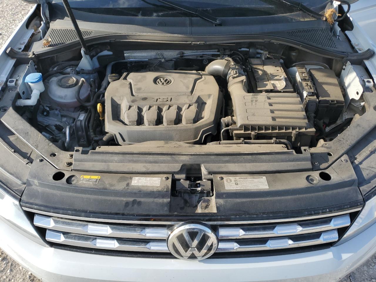 3VV3B7AX3JM125988 2018 Volkswagen Tiguan Se