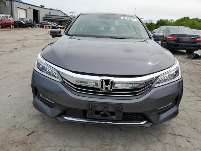 2017 Honda Accord Touring VIN: 1HGCR3F90HA008892 Lot: 52596234