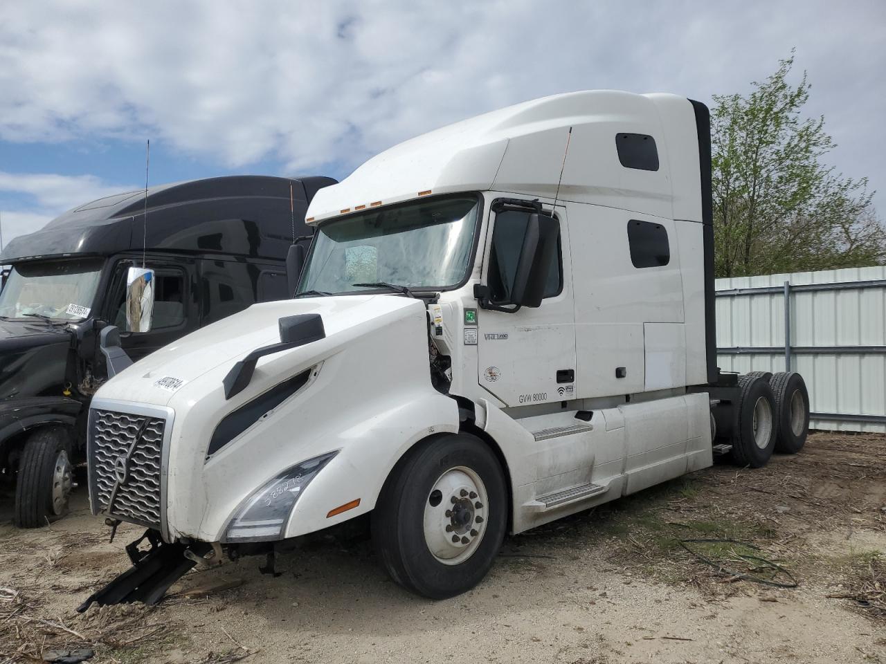 Lot #2955071775 2023 VOLVO VN VNL