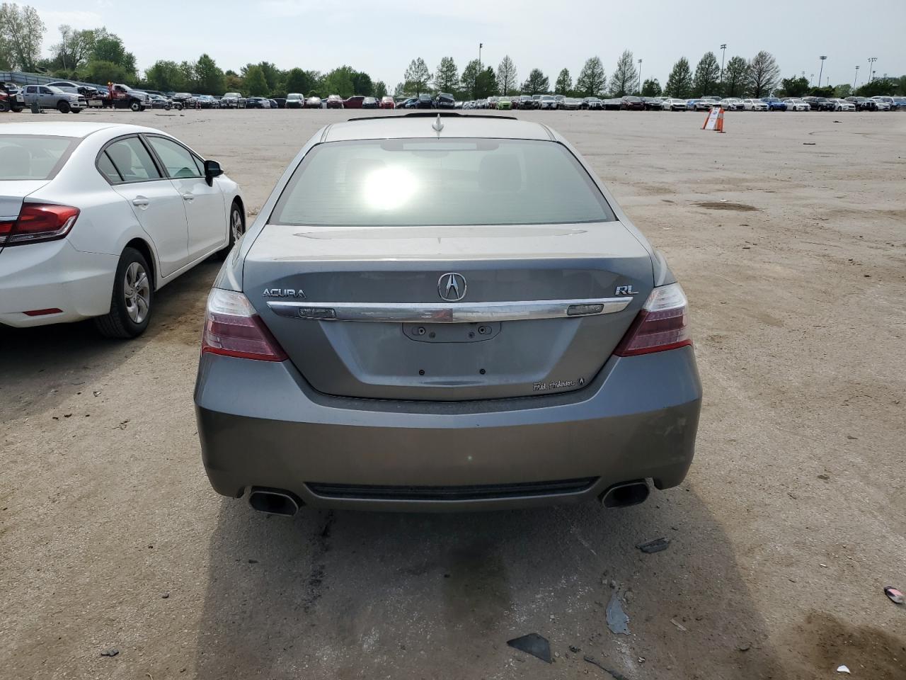 JH4KB2F68AC000045 2010 Acura Rl