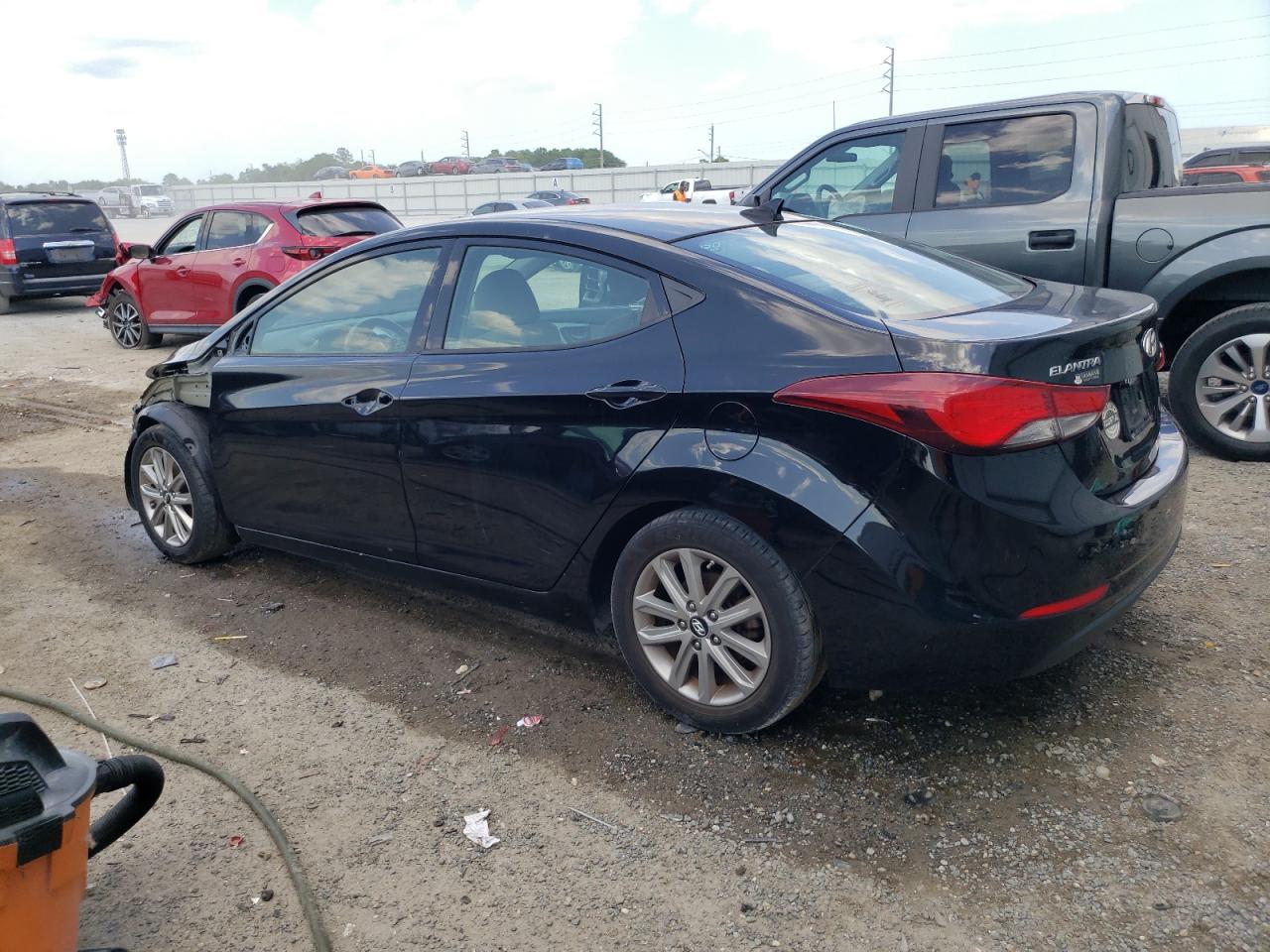 5NPDH4AE7EH490054 2014 Hyundai Elantra Se