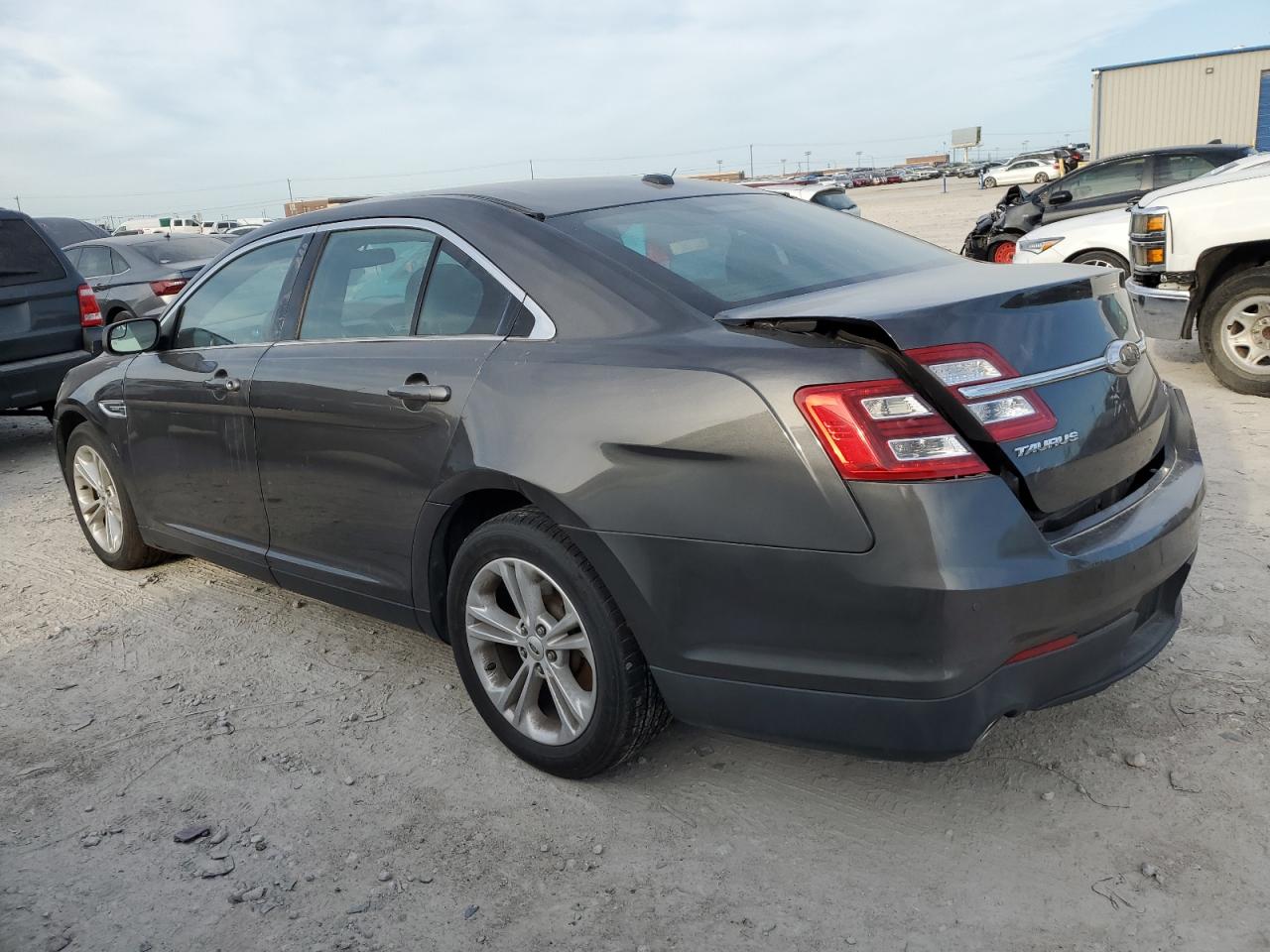 1FAHP2E84FG177598 2015 Ford Taurus Sel