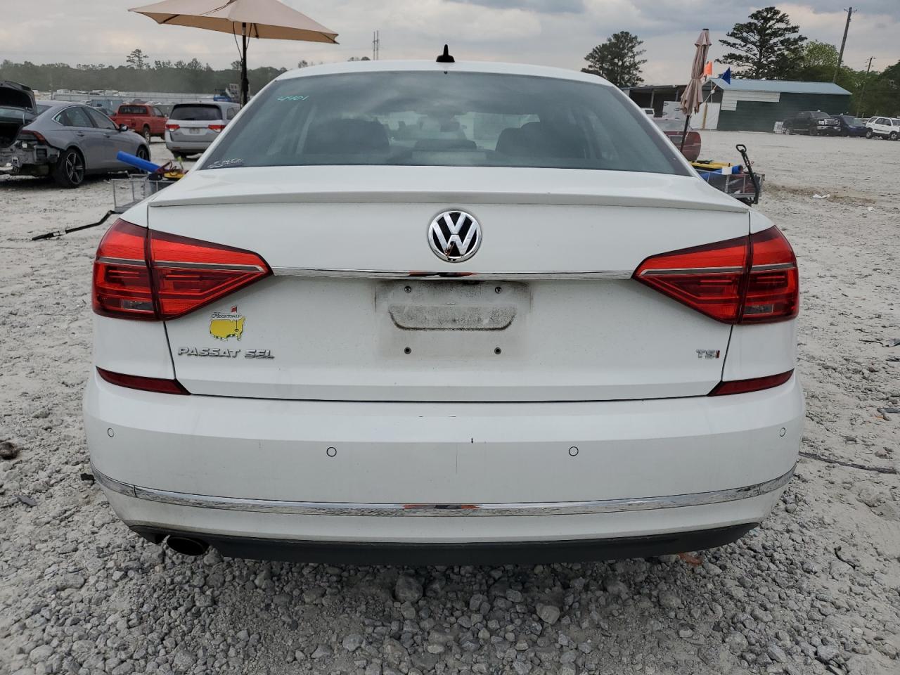 1VWCT7A37GC069201 2016 Volkswagen Passat Sel