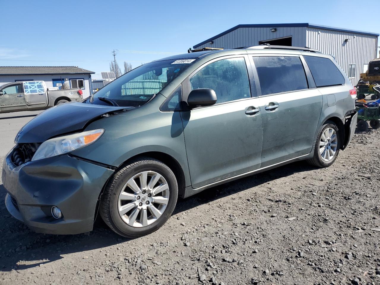 5TDDK3DC2BS020025 2011 Toyota Sienna Xle