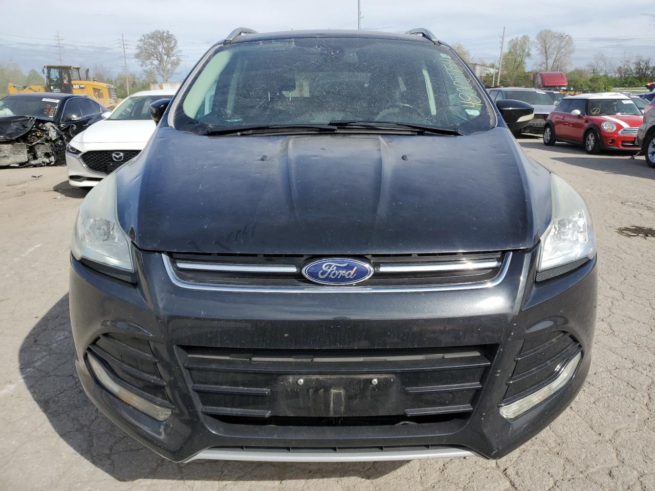 1FMCU0J99EUC21235 2014 Ford Escape Titanium