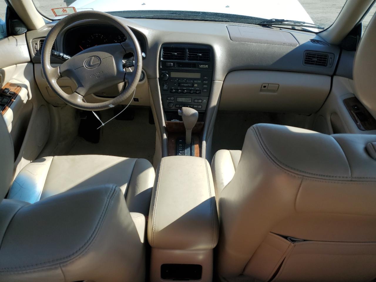 JT8BF28G3X5067675 1999 Lexus Es 300