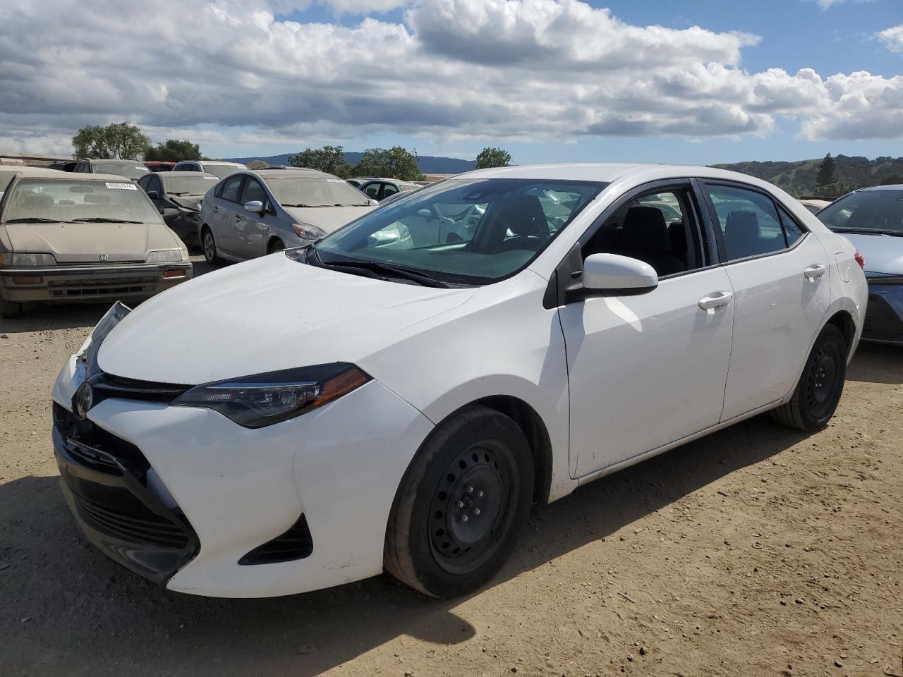 5YFBURHE6JP752763 2018 Toyota Corolla L