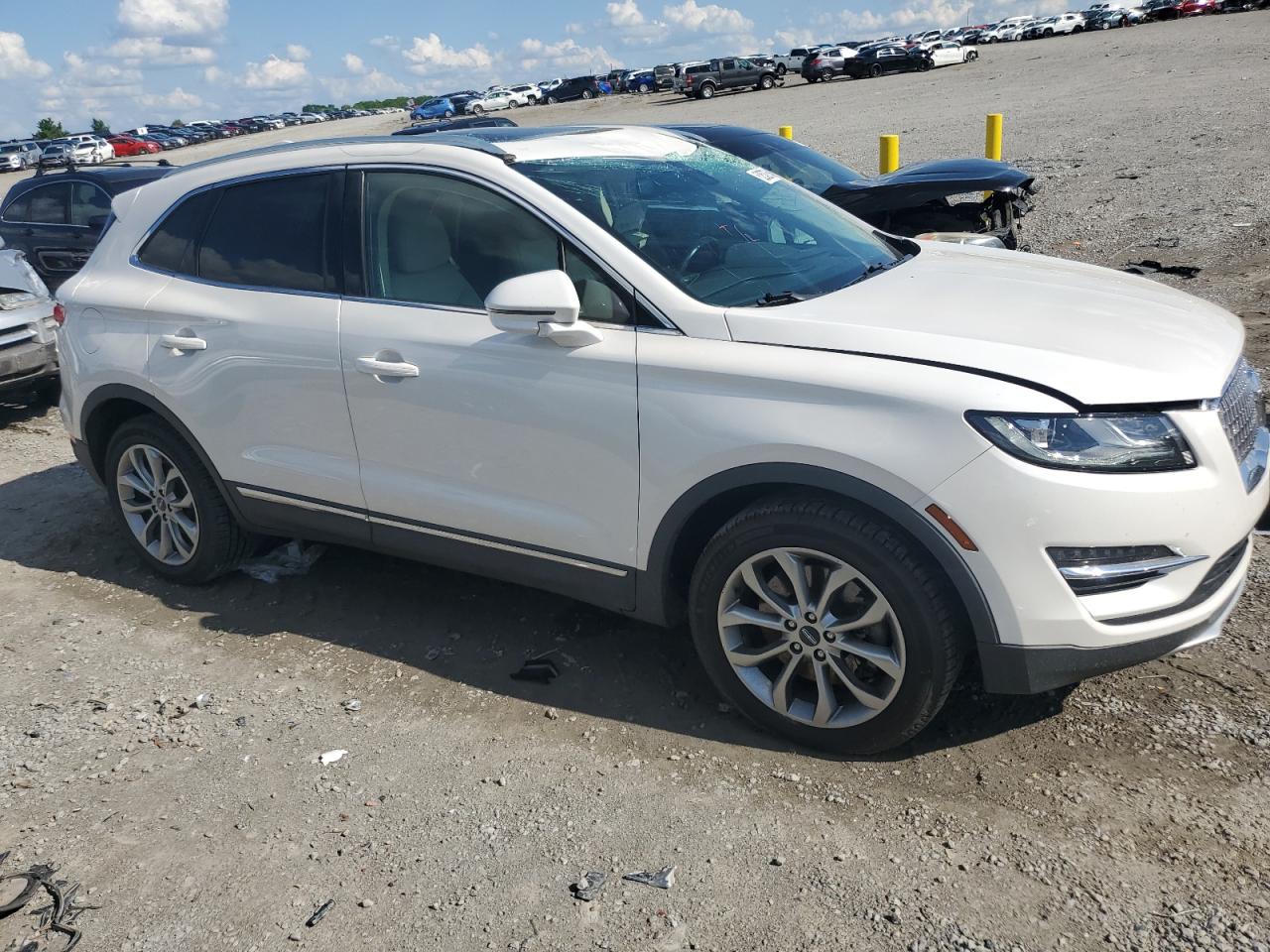 5LMCJ2D98KUL26065 2019 Lincoln Mkc Select