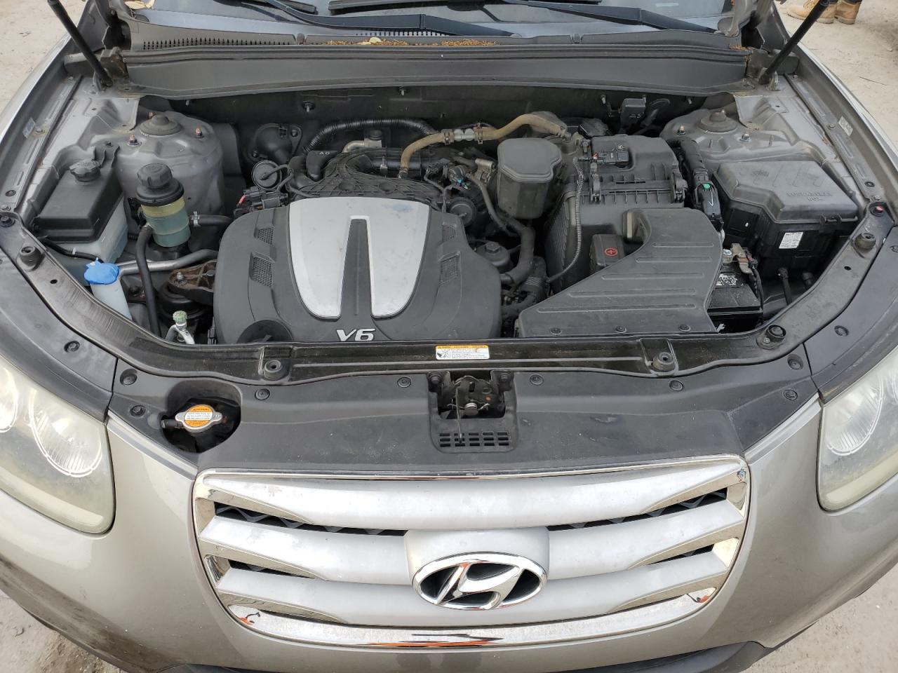 5XYZH4AG5CG152356 2012 Hyundai Santa Fe Se