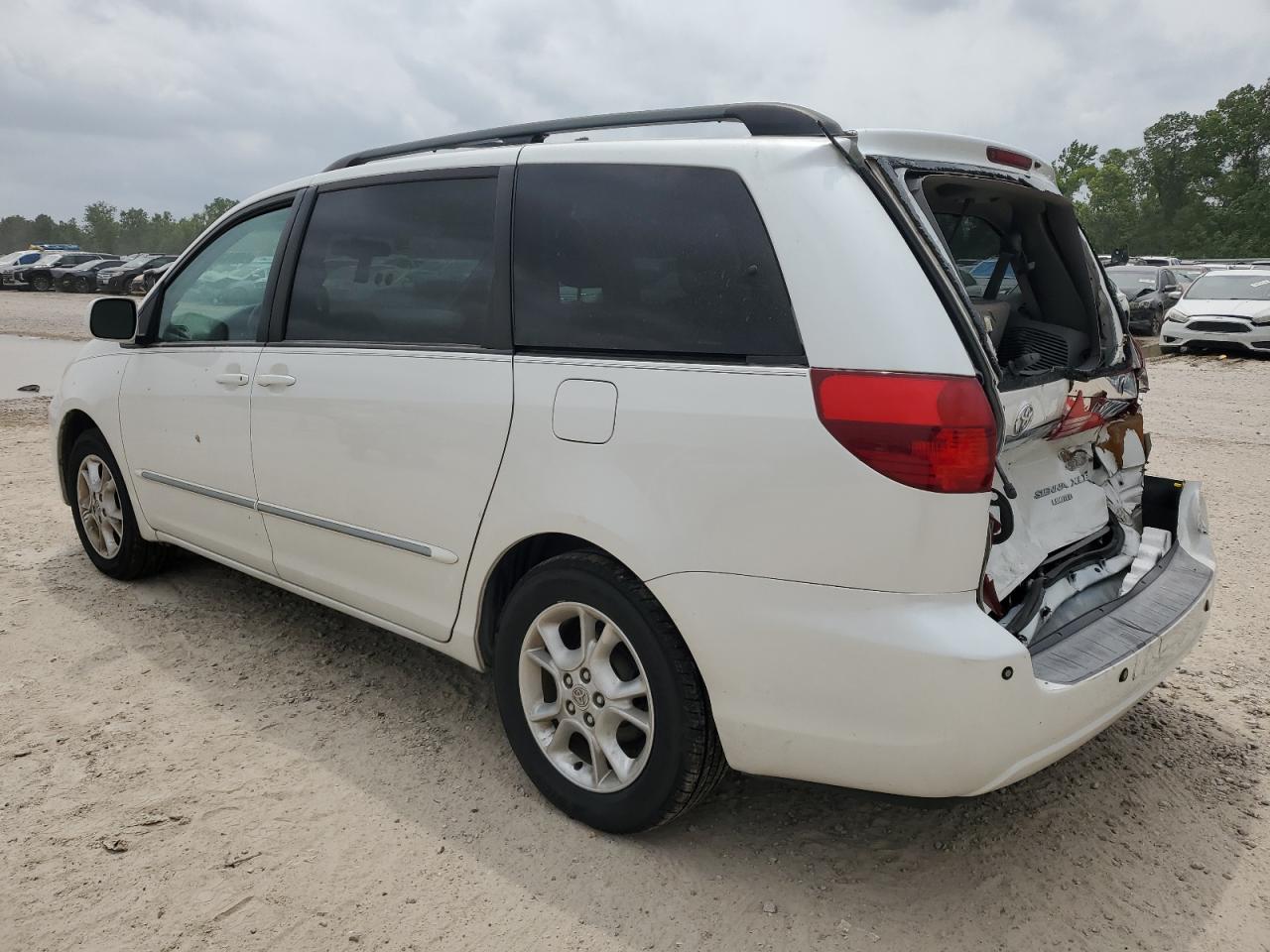 5TDZA22C15S240105 2005 Toyota Sienna Xle