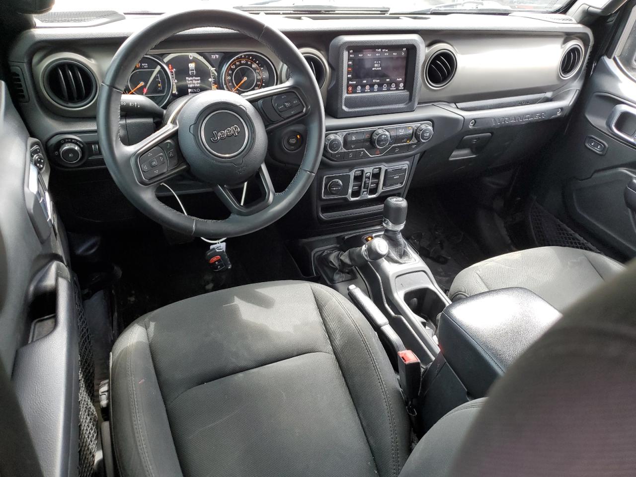 1C4HJXDG9JW227797 2018 Jeep Wrangler Unlimited Sport