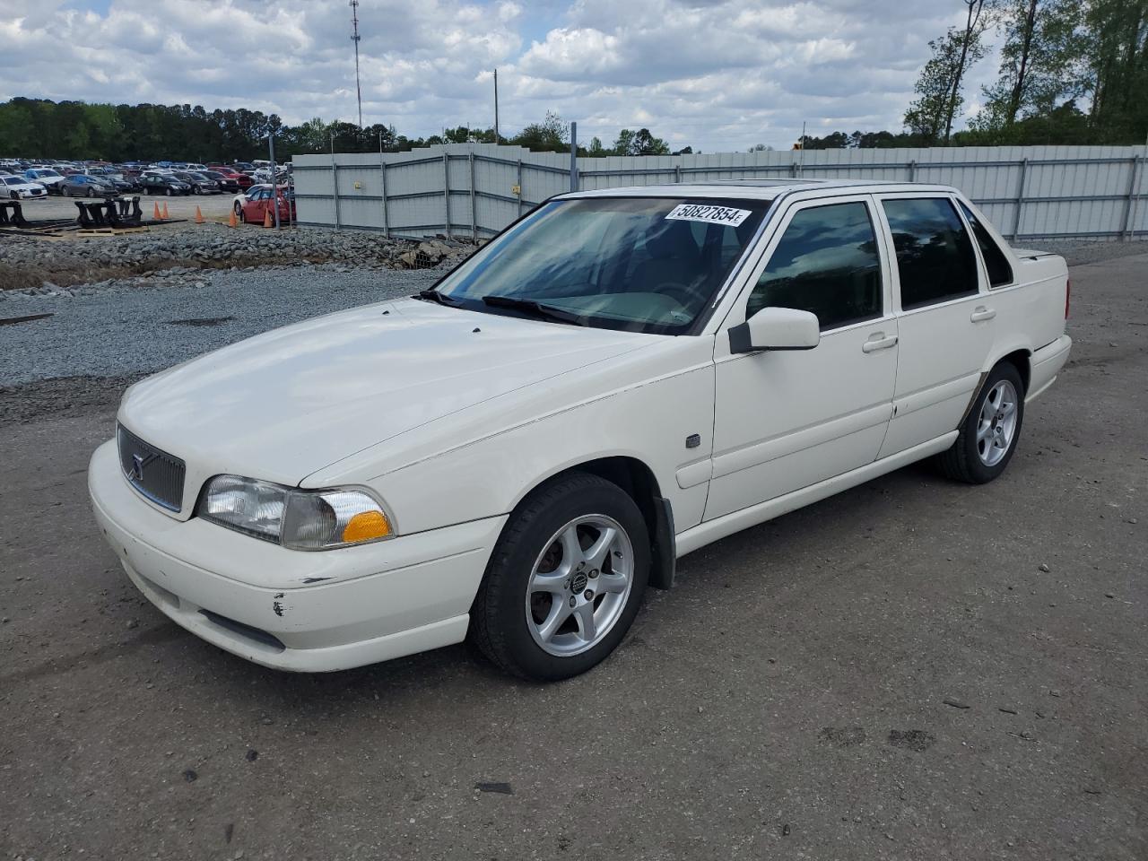 YV1LS56D4Y2637059 2000 Volvo S70 Glt