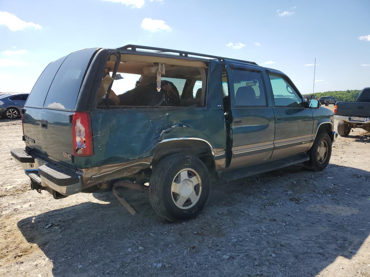 1GKFK16R0WJ731308 1998 GMC Suburban K1500