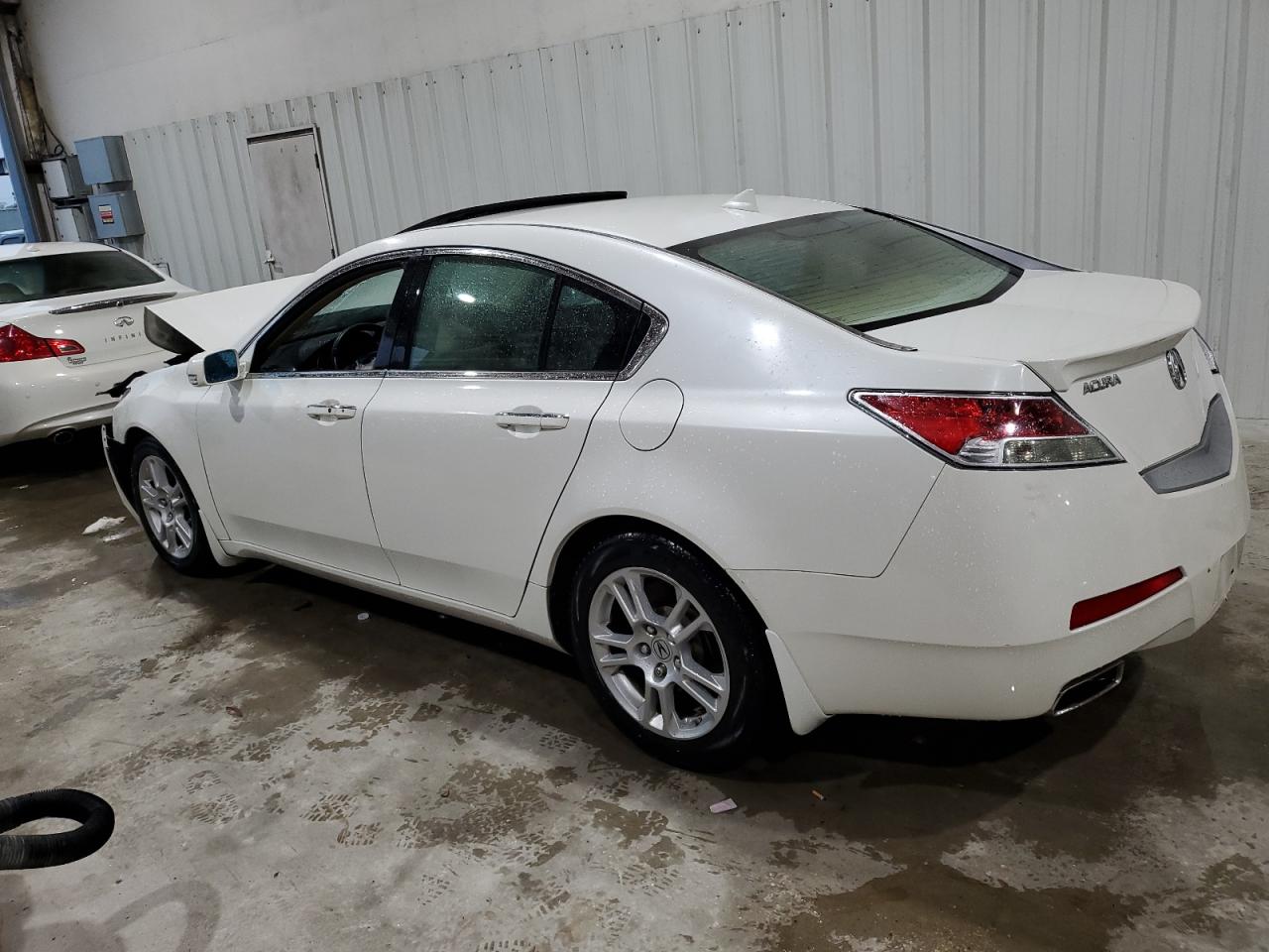 19UUA8F5XAA015571 2010 Acura Tl