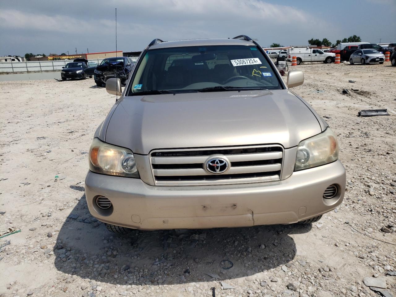 JTEGD21A040099734 2004 Toyota Highlander