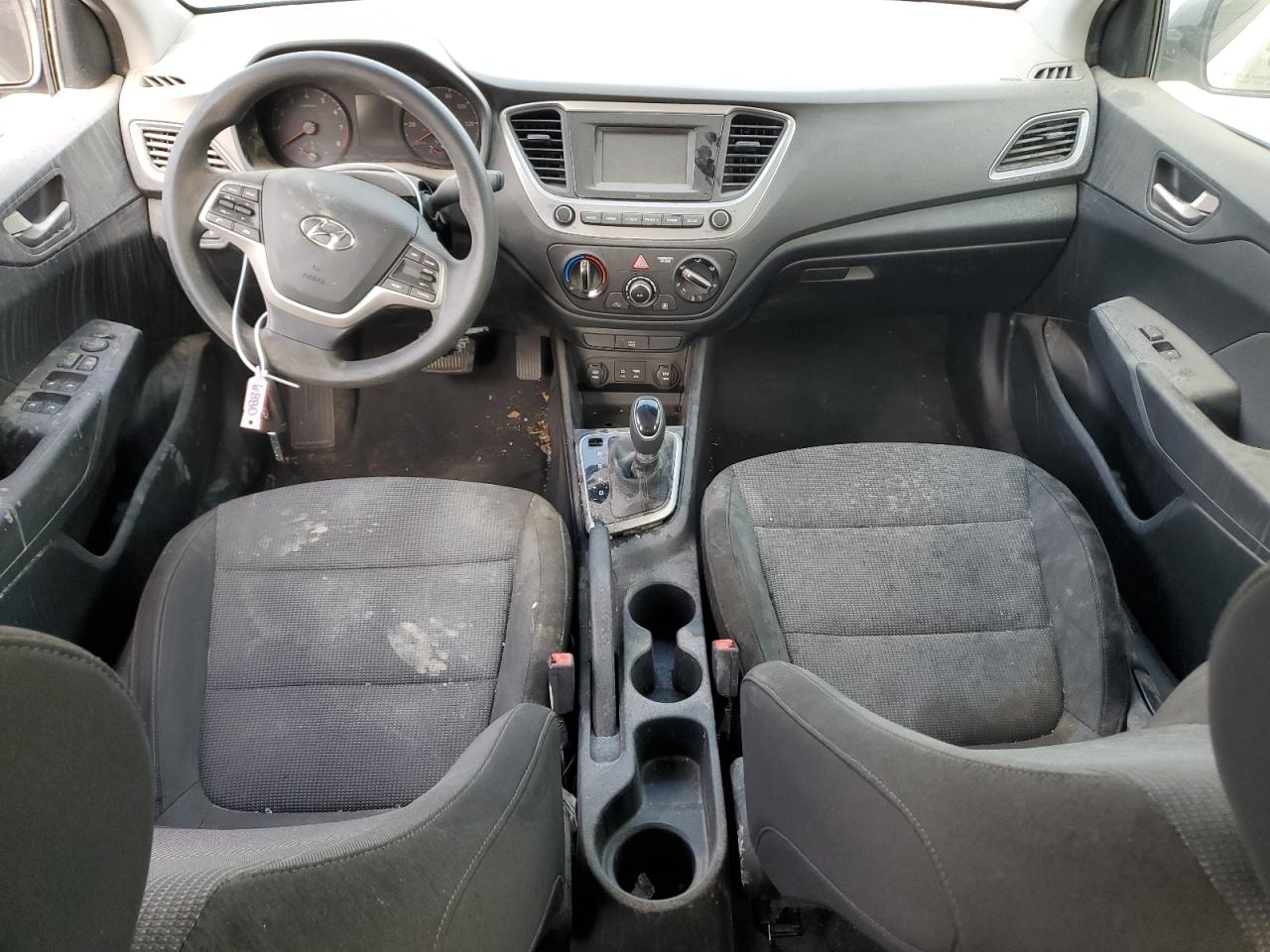 3KPC24A30JE013556 2018 Hyundai Accent Se