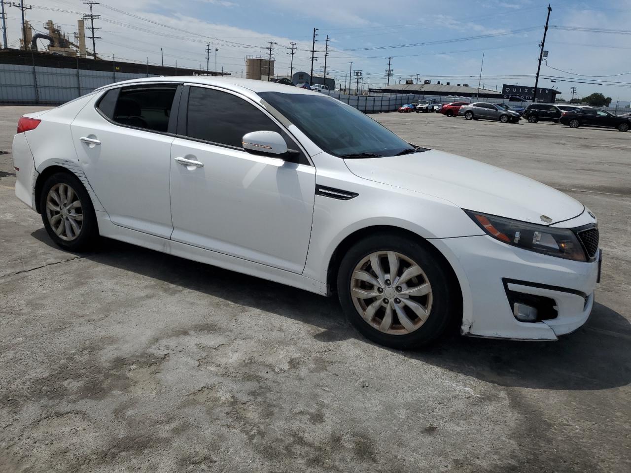 5XXGM4A7XFG366092 2015 Kia Optima Lx