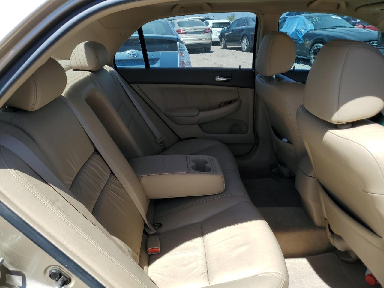 1HGCM665X4A059940 2004 Honda Accord Ex