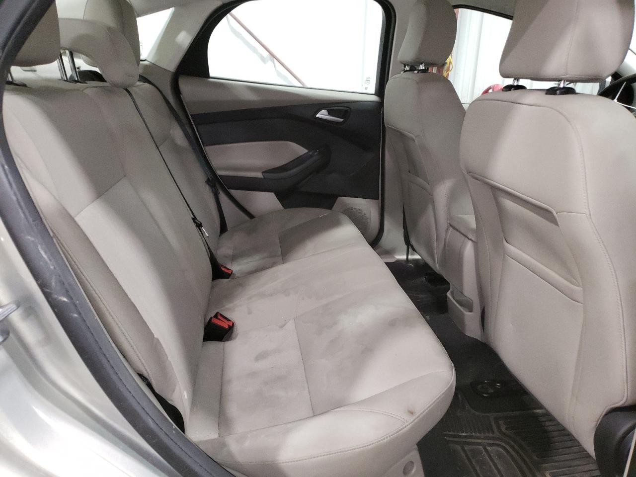 1FADP3F27FL349659 2015 Ford Focus Se