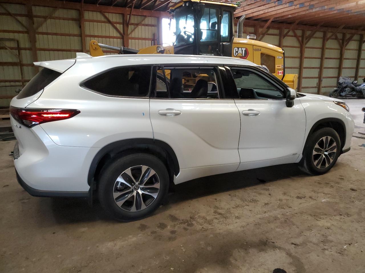 5TDGBRCH6NS550922 2022 Toyota Highlander Hybrid Xle