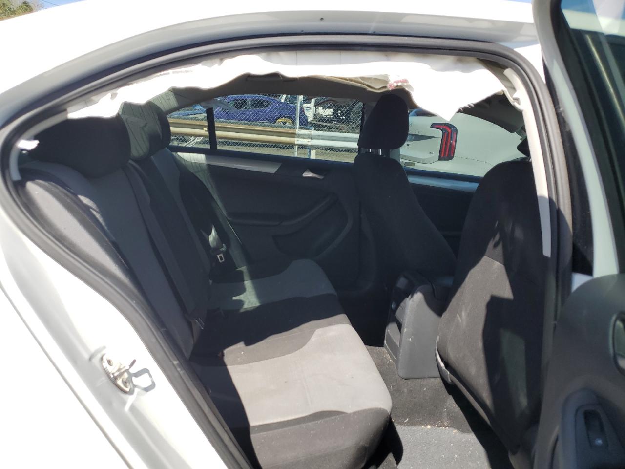 3VW2B7AJ3HM224050 2017 Volkswagen Jetta S